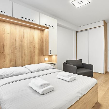 Moderně zařízený apartmán s garážovým stáním Loučná pod Klínovcem Exteriér fotografie