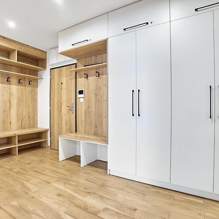 Moderně zařízený apartmán s garážovým stáním Loučná pod Klínovcem Exteriér fotografie