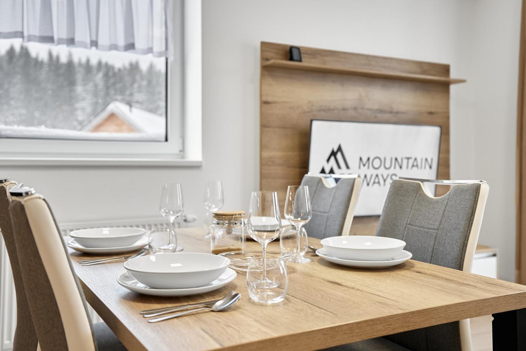 Moderně zařízený apartmán s garážovým stáním Loučná pod Klínovcem Exteriér fotografie