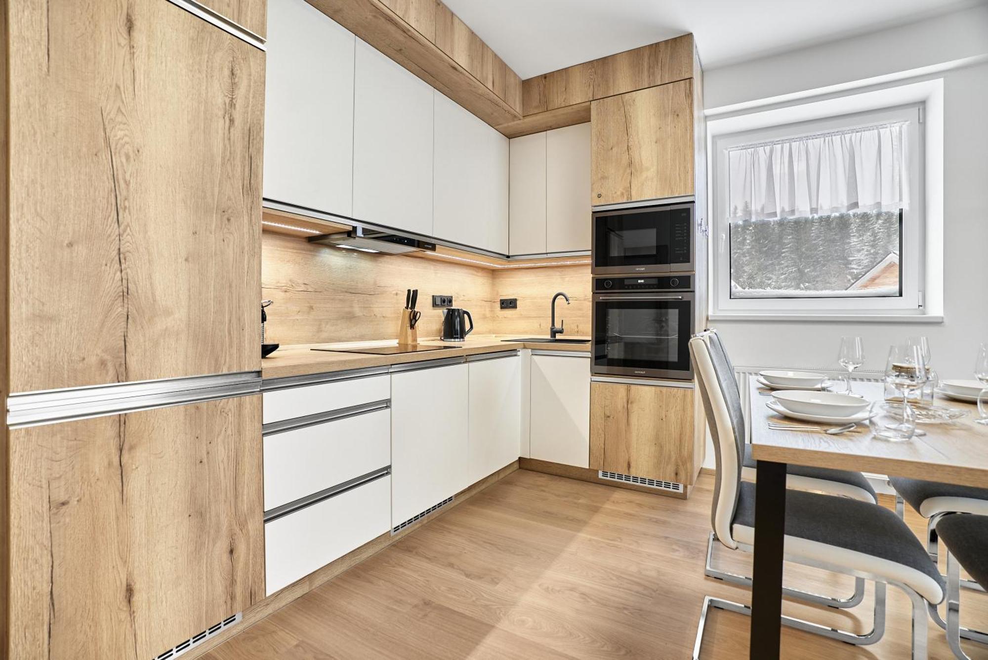 Moderně zařízený apartmán s garážovým stáním Loučná pod Klínovcem Exteriér fotografie