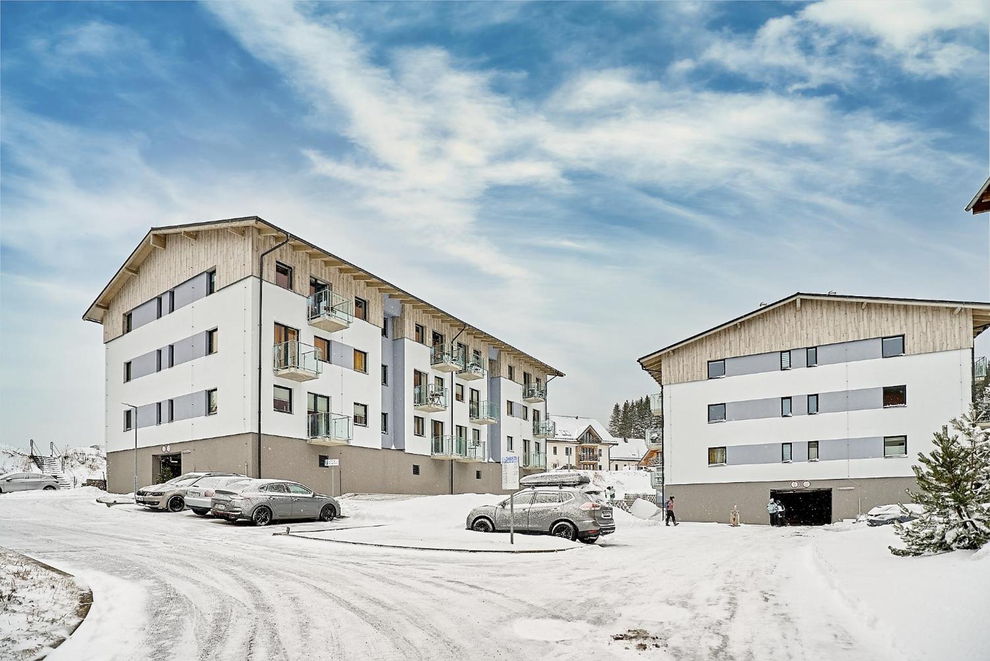 Moderně zařízený apartmán s garážovým stáním Loučná pod Klínovcem Exteriér fotografie